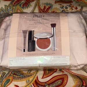 PUR Makeup Multitasking Essentials Best Sellers Kit NISP